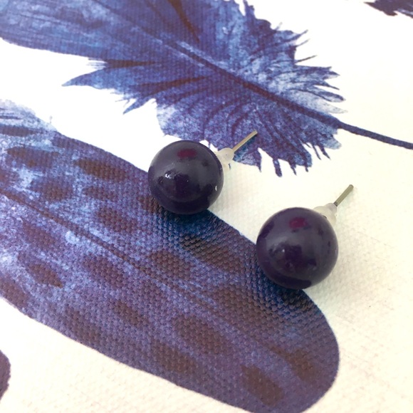 🎈Sale 🎈2 for $10 NWOT large purple ball post earrings - Picture 1 of 3